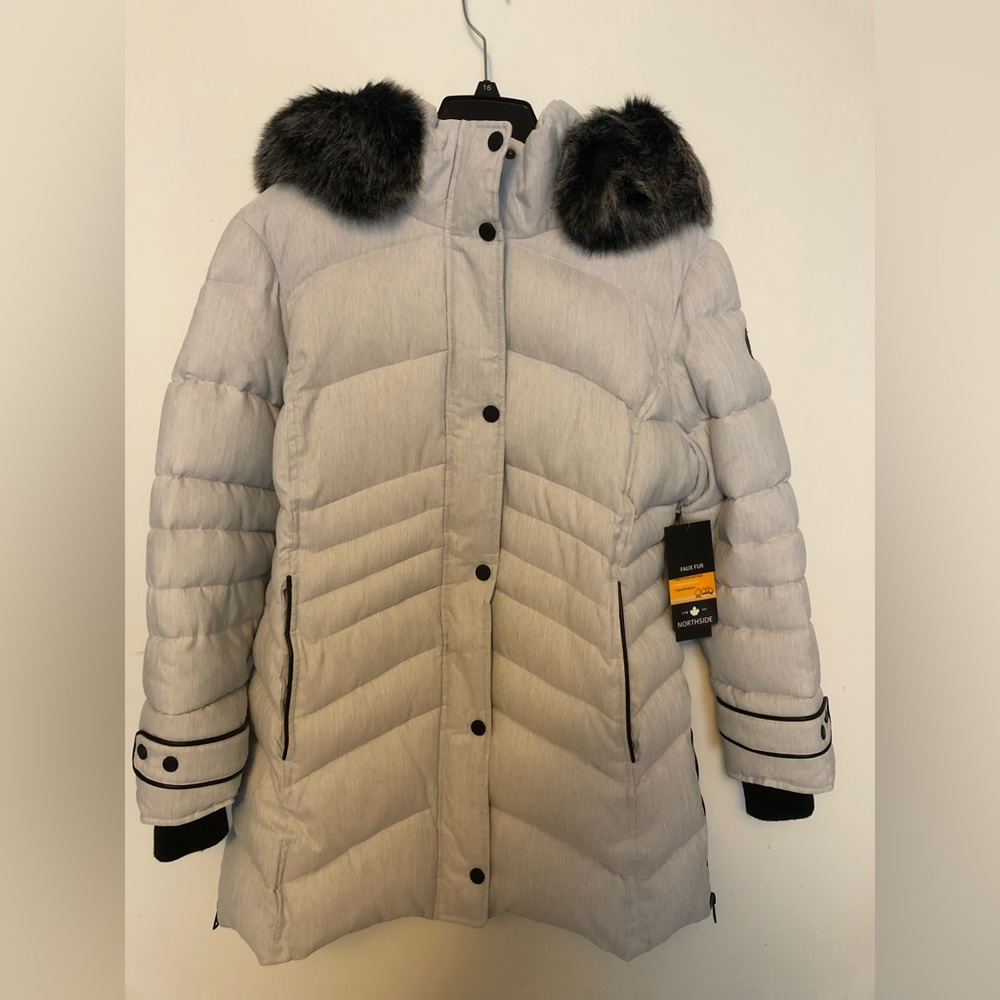 NWT,  Women’s Northside Parka in Winter White, size 16